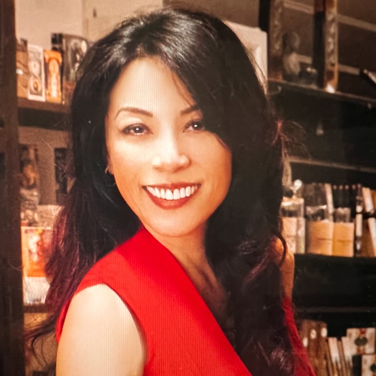 Cindy Tjauw S. L